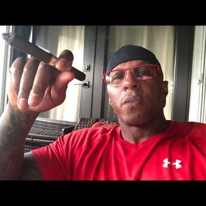 Meet your Posher, Derrick